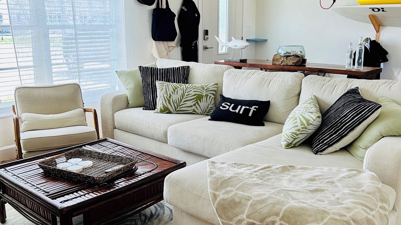 Photo of Livingroom in Satellite Beach