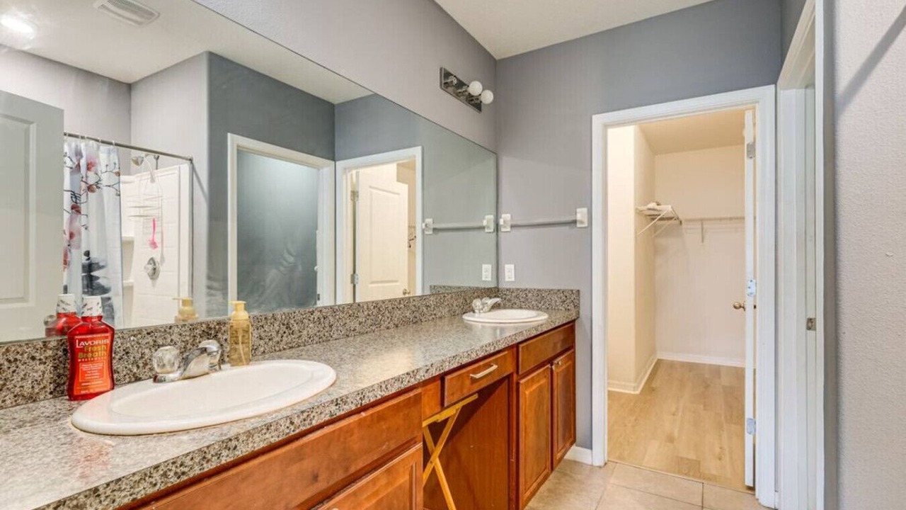Photo of Bathroom in Sun City Center