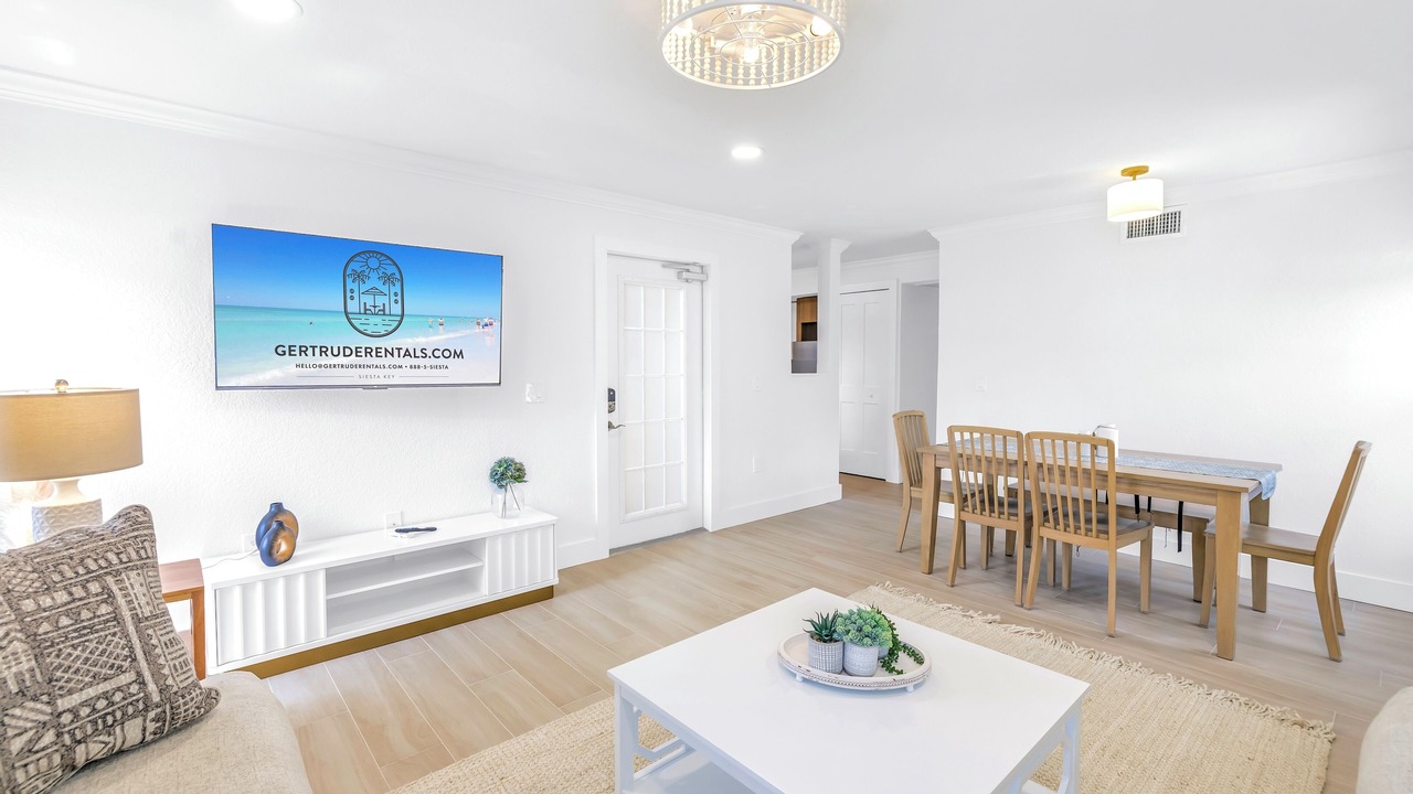 Photo of Livingroom in Siesta Key Village