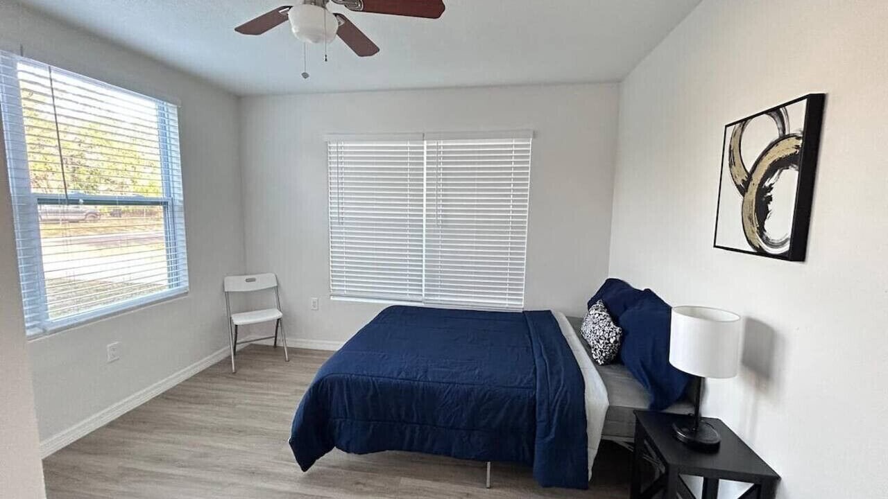 Photo of Bedroom in United Central