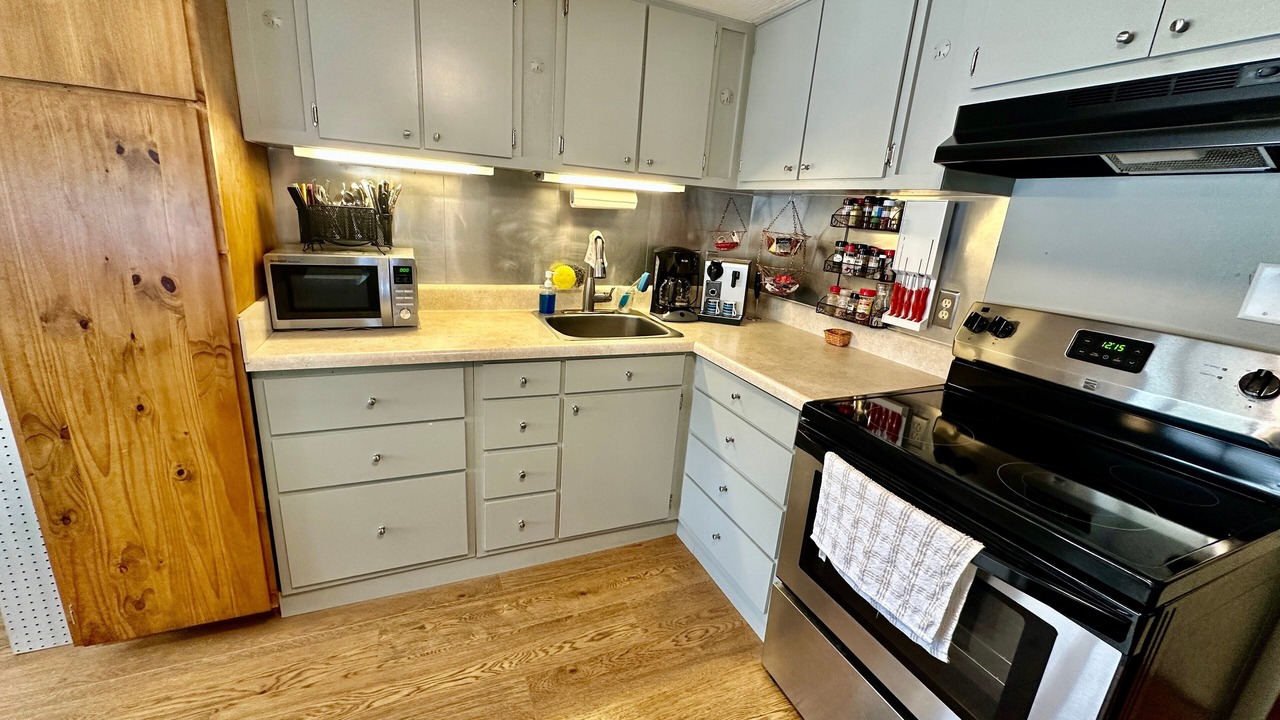 Photo of Kitchen in Nettles Island