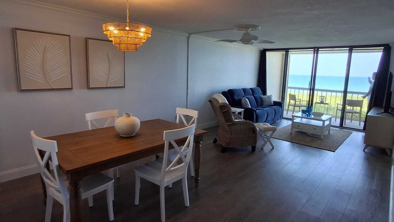 Photo of Livingroom in Beach Club Colony