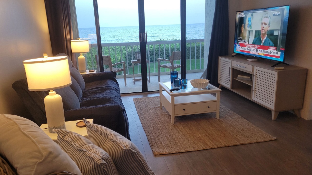 Photo of Livingroom in Beach Club Colony