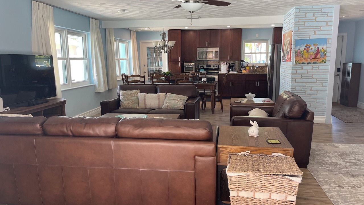Photo of Livingroom in Singer Island