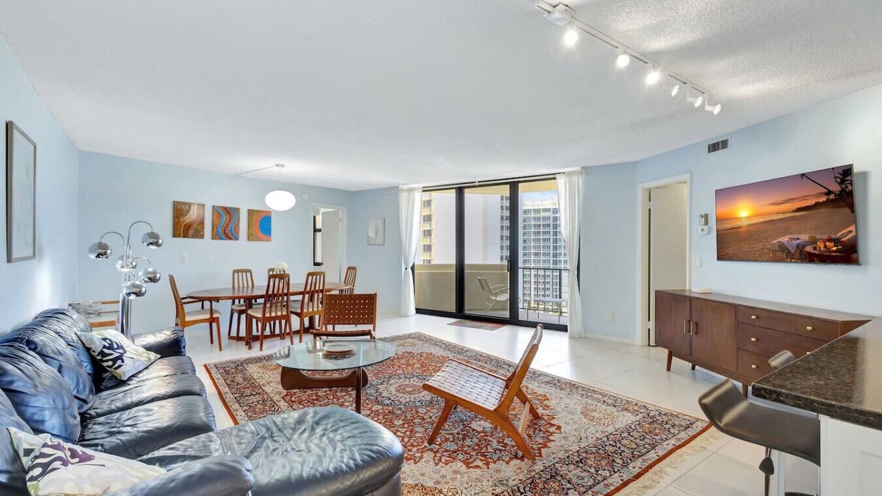 Photo of Livingroom in Singer Island