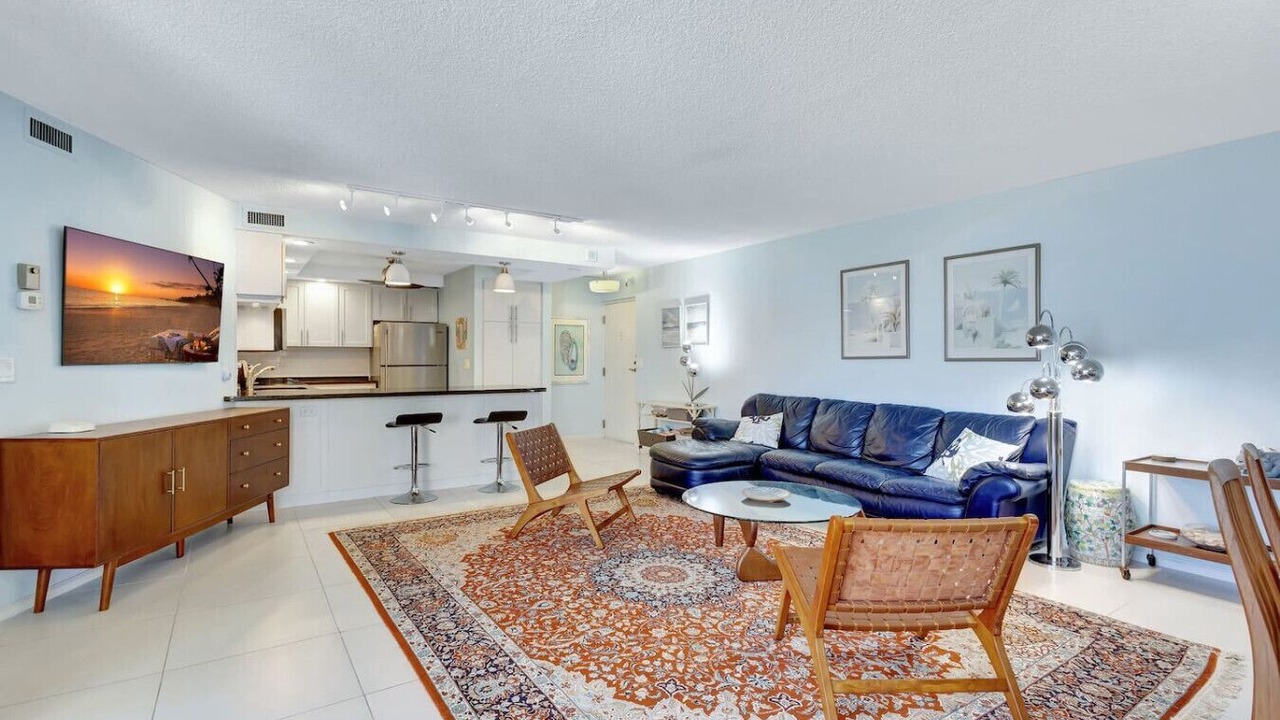 Photo of Livingroom in Singer Island