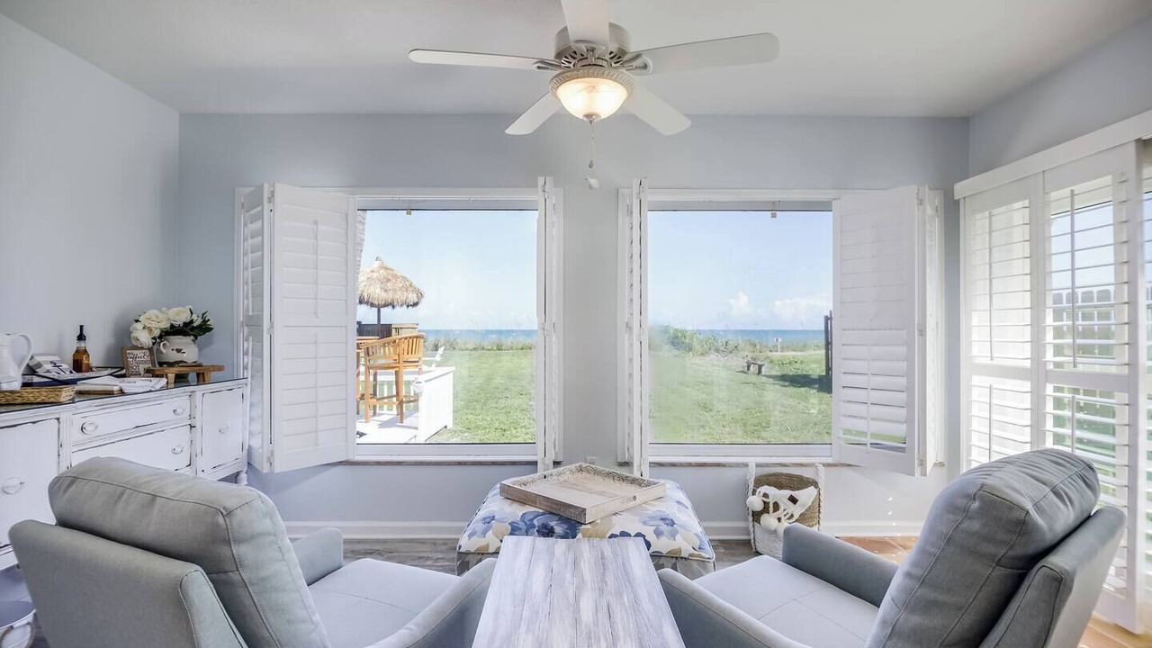 Photo of Livingroom in Ocean Shores
