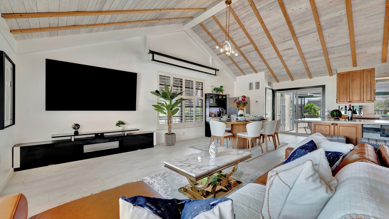 Photo of Livingroom in Trailer Estates