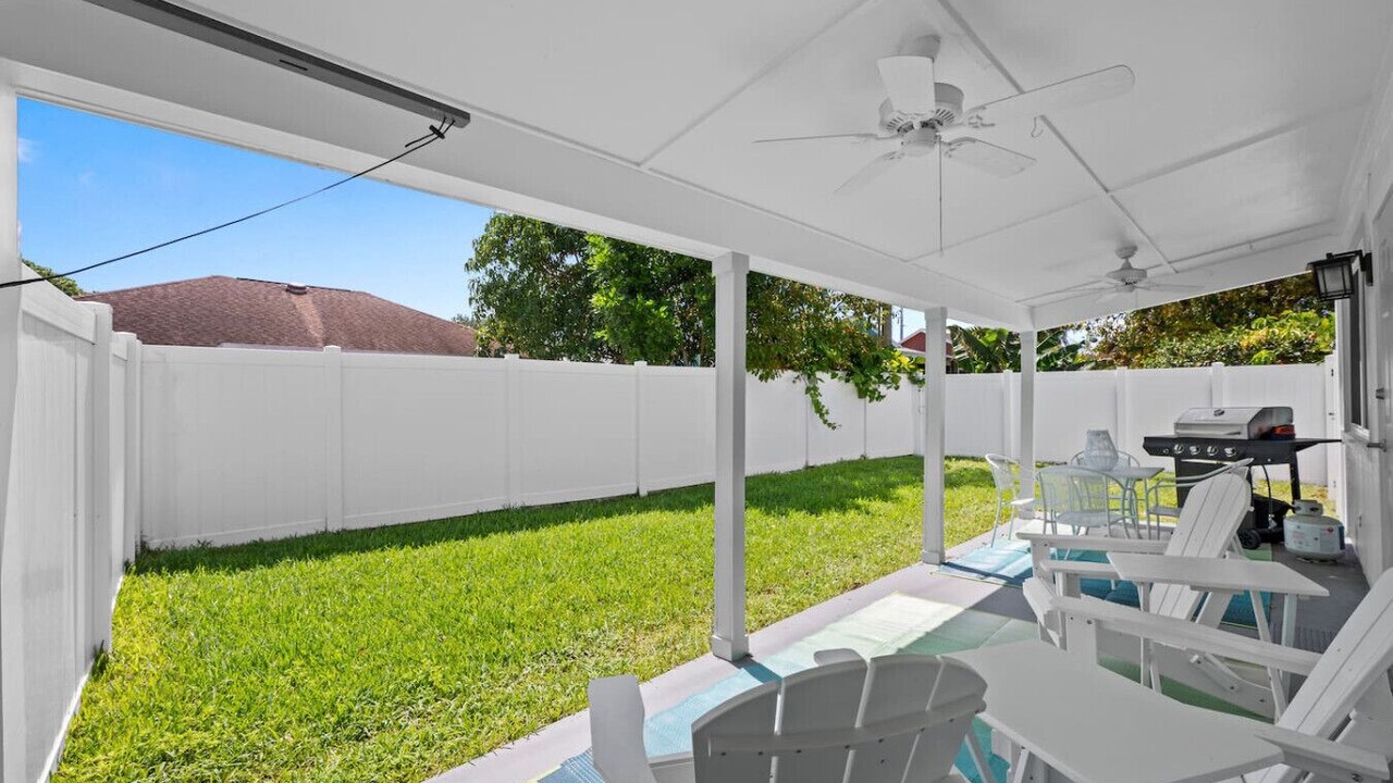 Photo of Outdoor in North Palm Beach Heights