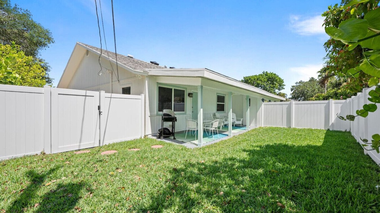 Photo of Outdoor in North Palm Beach Heights