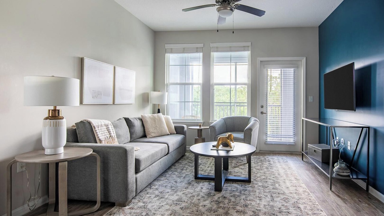Photo of Livingroom in Land O' Lakes