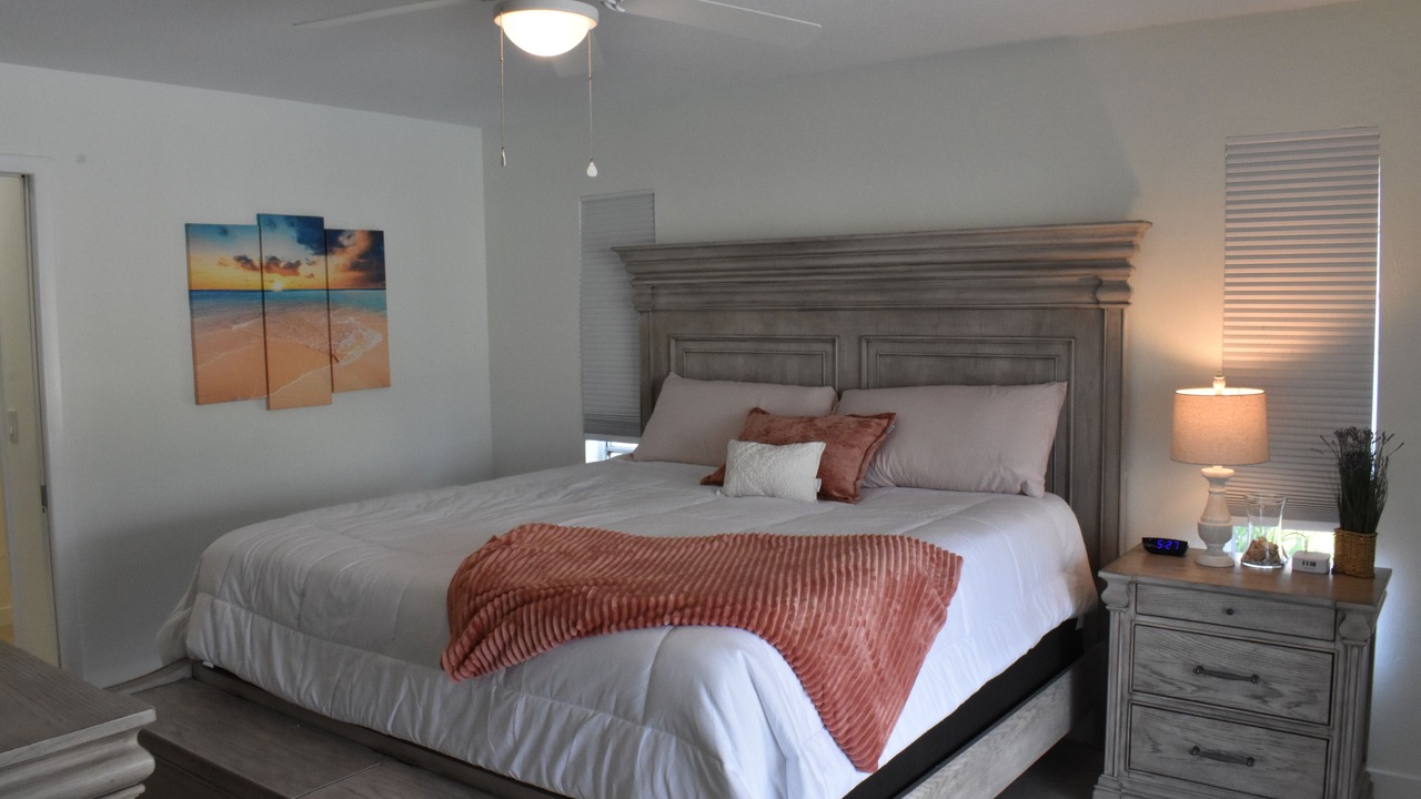 Photo of Bedroom in Caloosahatchee