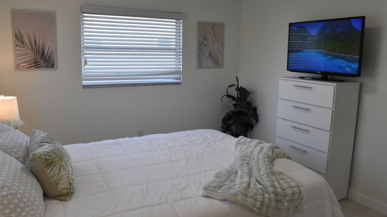 Photo of Bedroom in Caloosahatchee