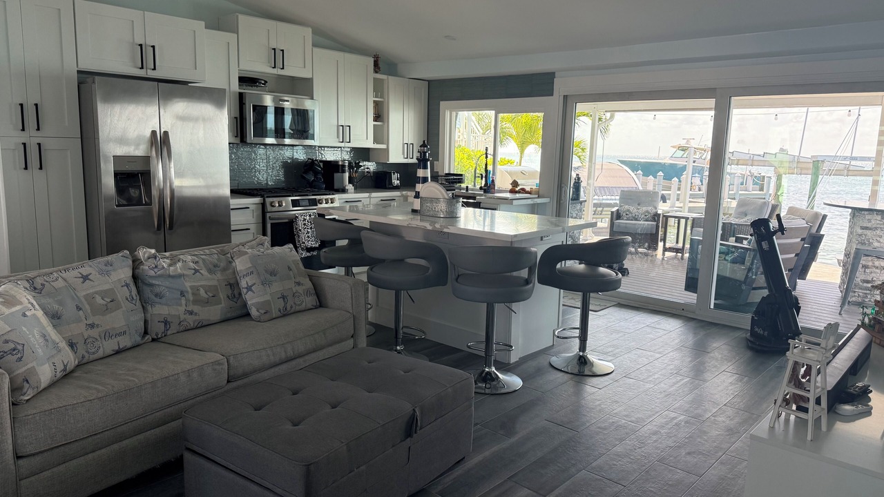 Photo of Livingroom in Layton