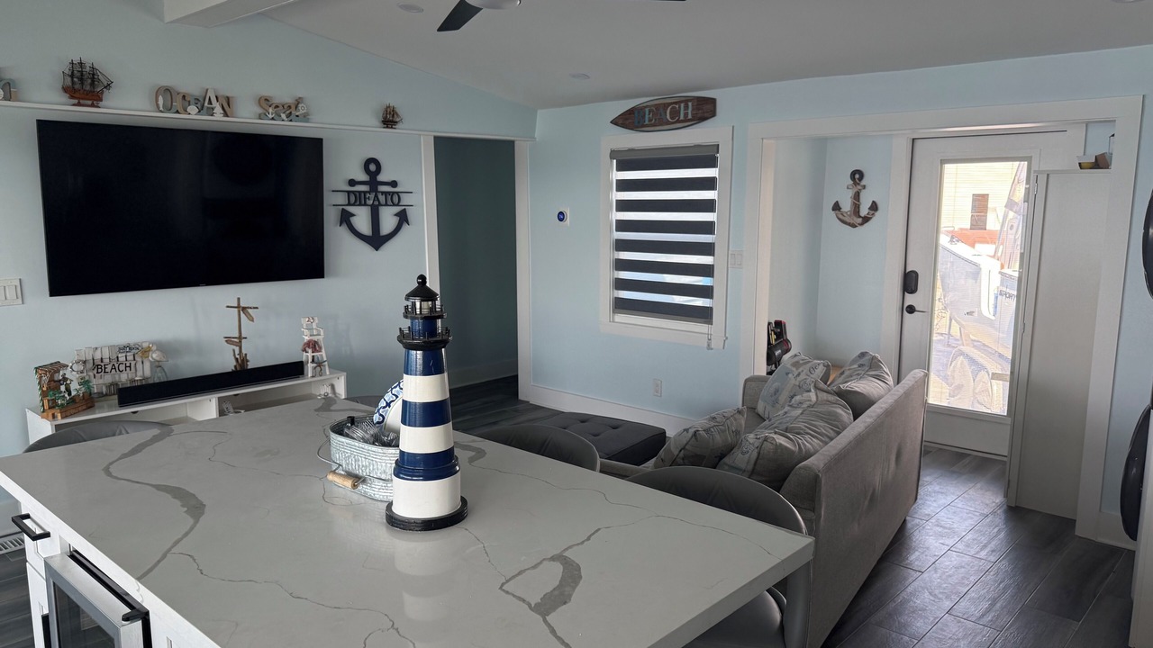 Photo of Livingroom in Layton