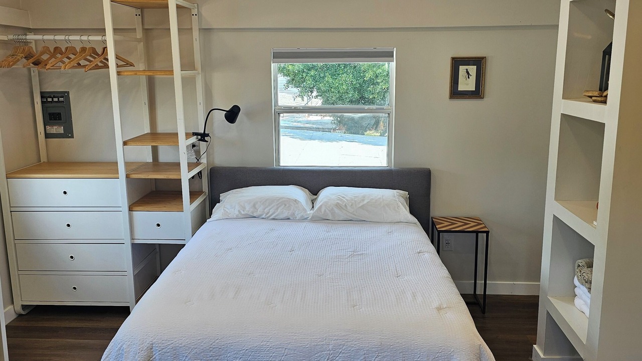 Photo of Bedroom in Meadowlawn