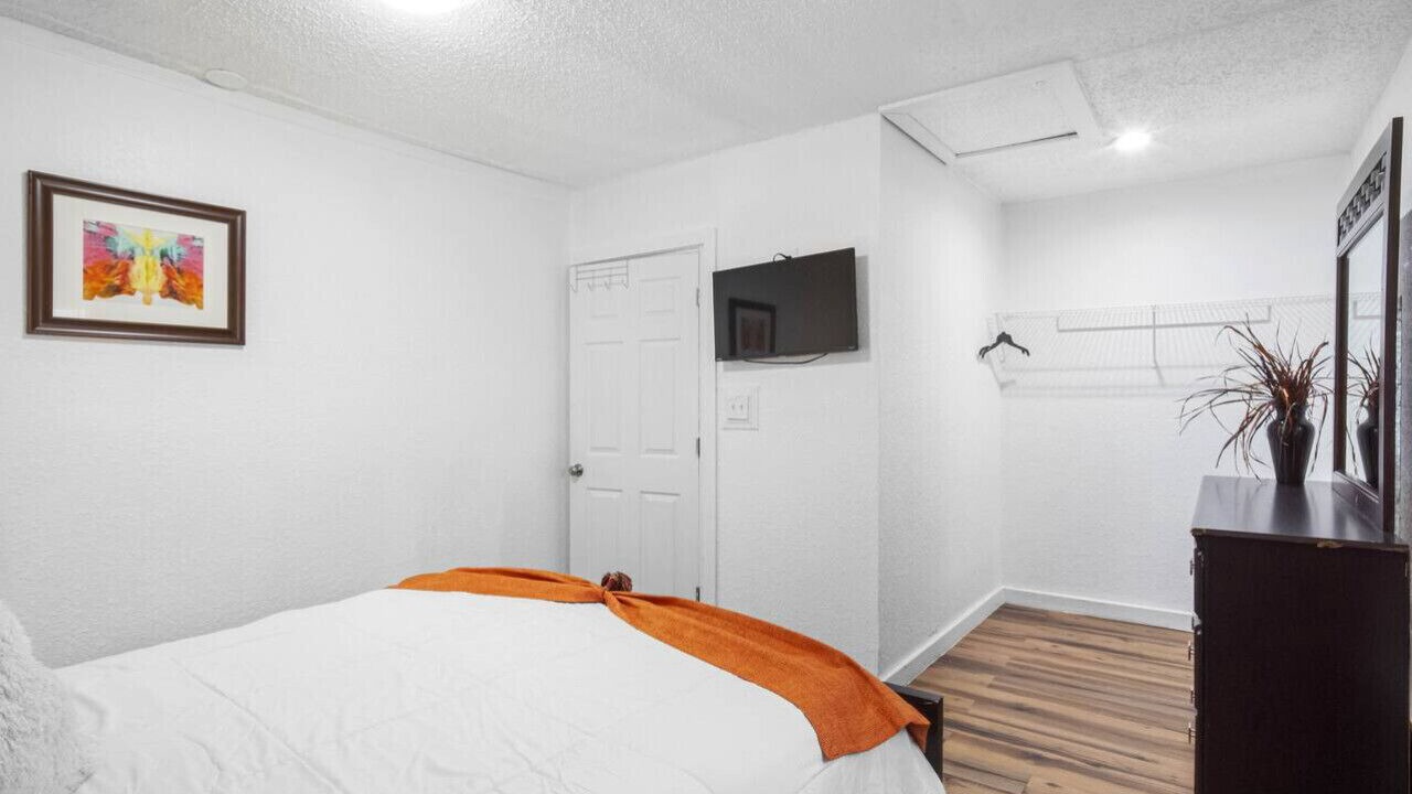 Photo of Bedroom in Durant