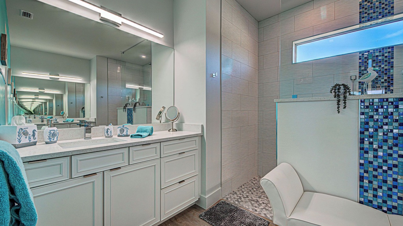 Photo of Bathroom in South Gulf Cove