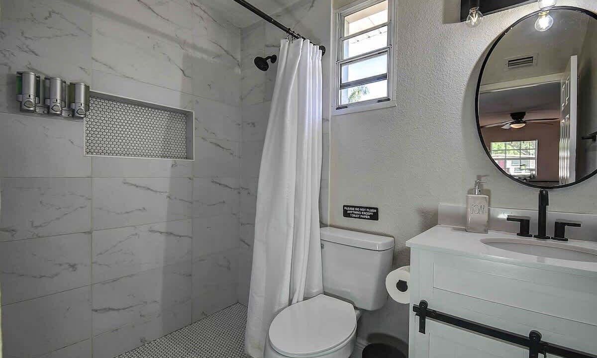 Photo of Bathroom in Sun Bay South