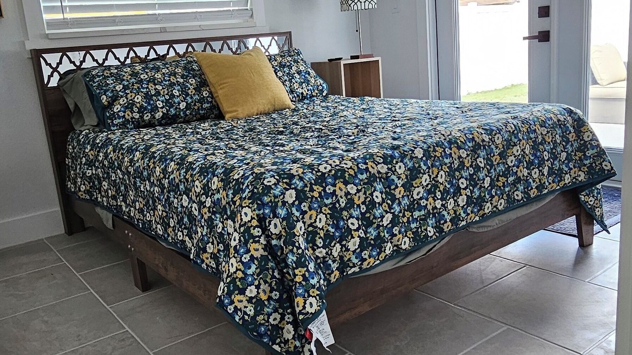 Photo of Bedroom in Village of the Arts