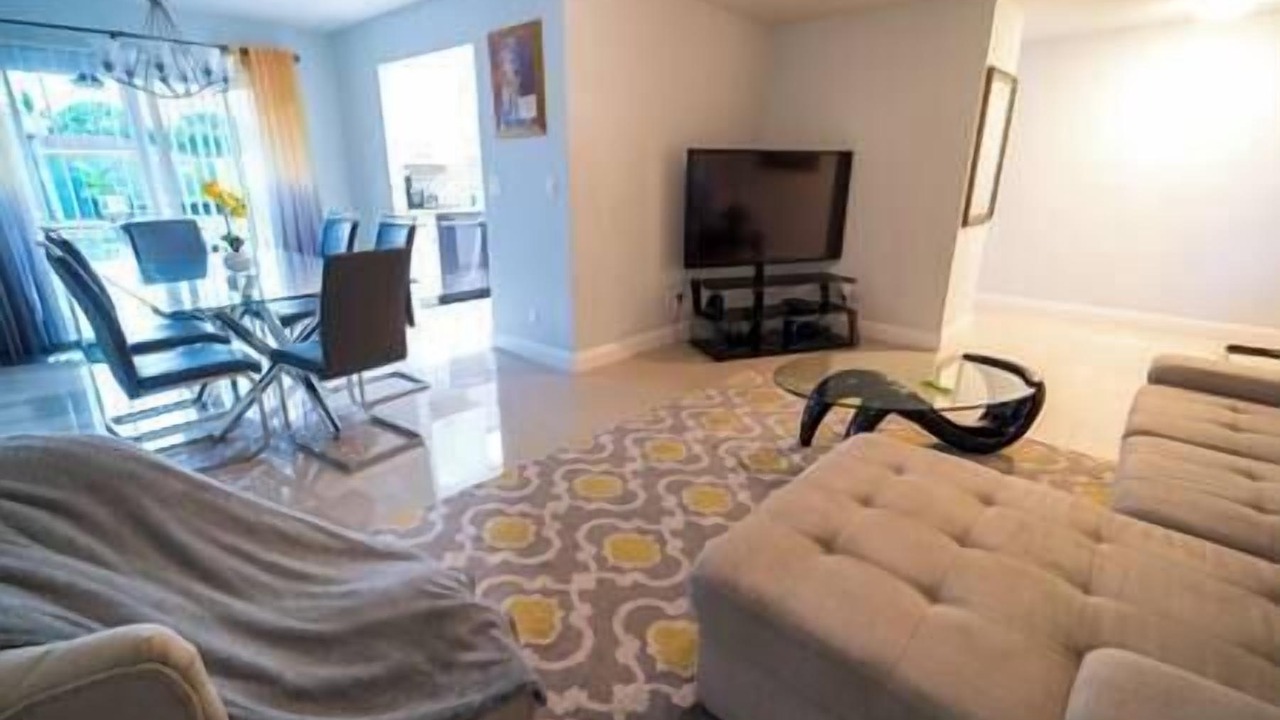 Photo of Livingroom in Royal Palm Beach