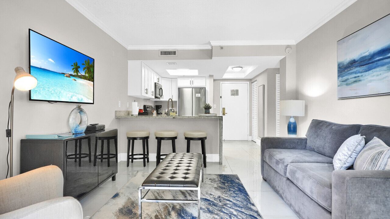 Photo of Livingroom in Coconut Grove