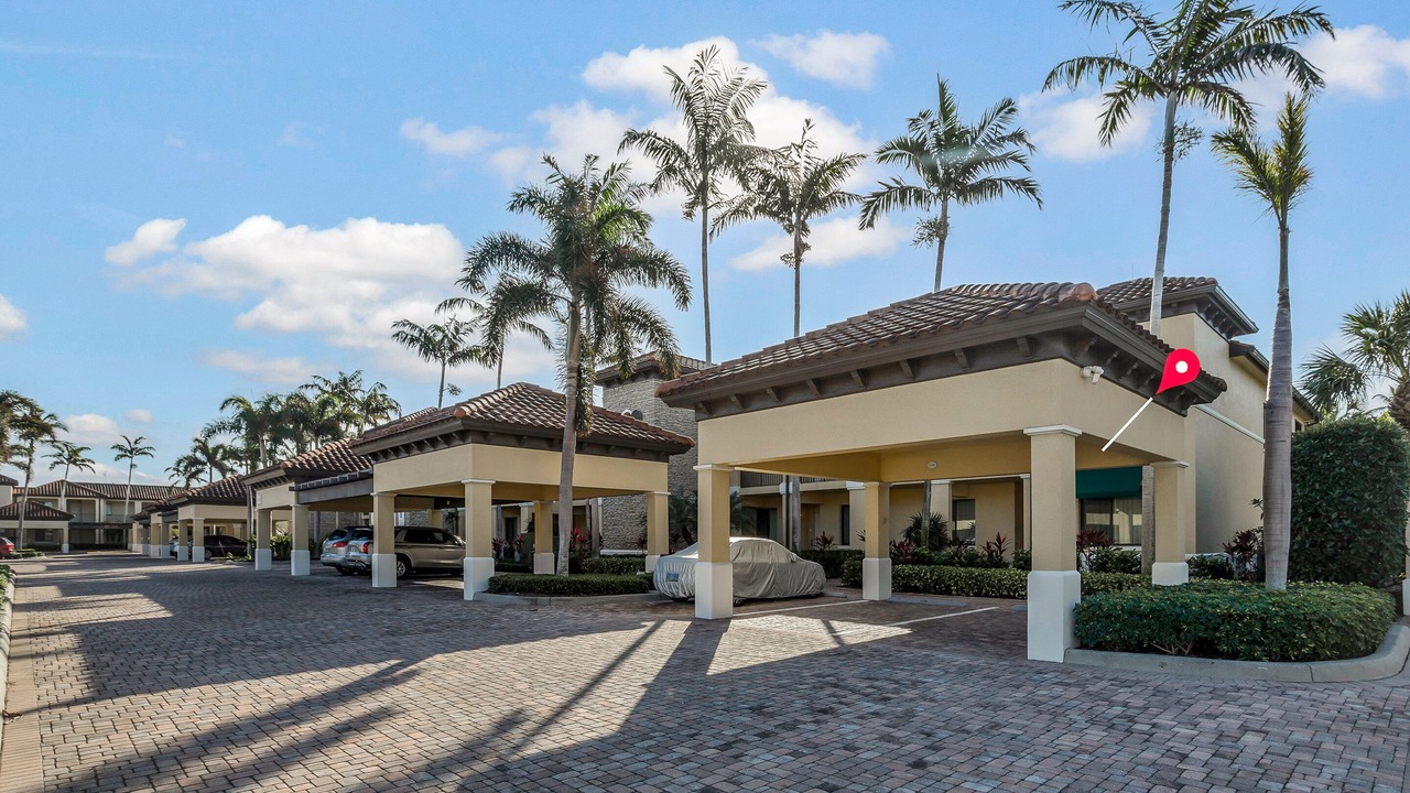 Photo of Outdoor in Naples