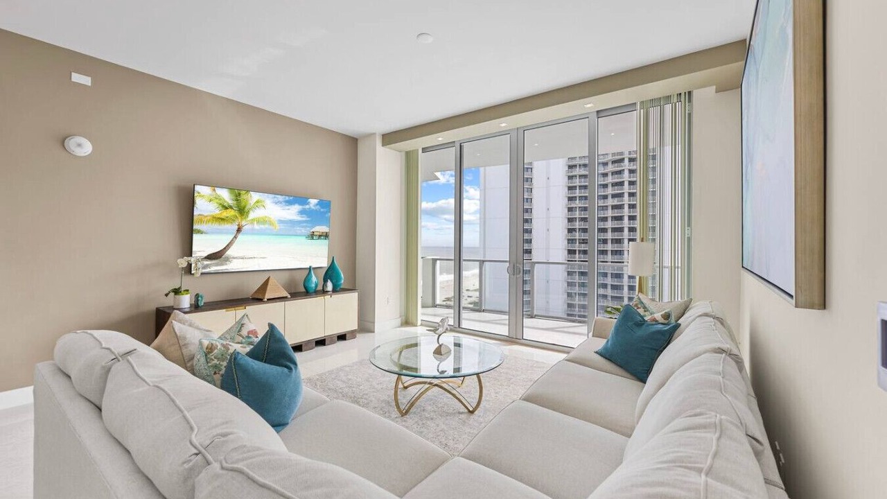 Photo of Livingroom in Singer Island