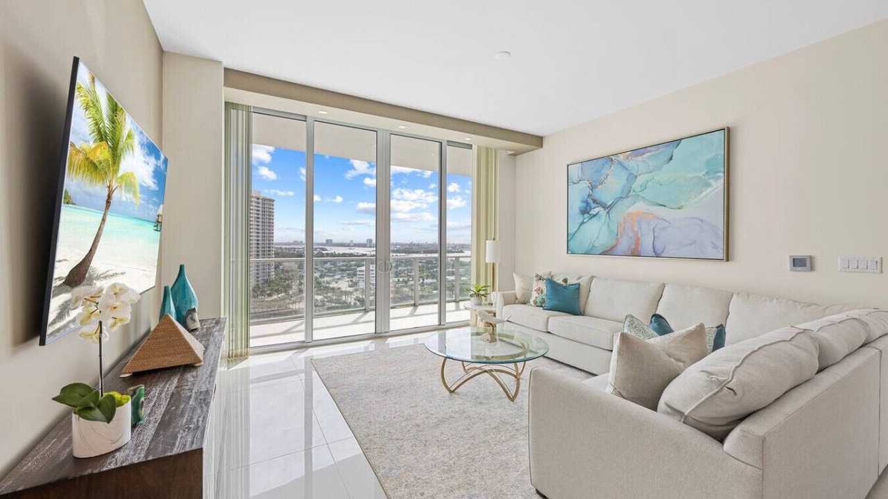 Photo of Livingroom in Singer Island