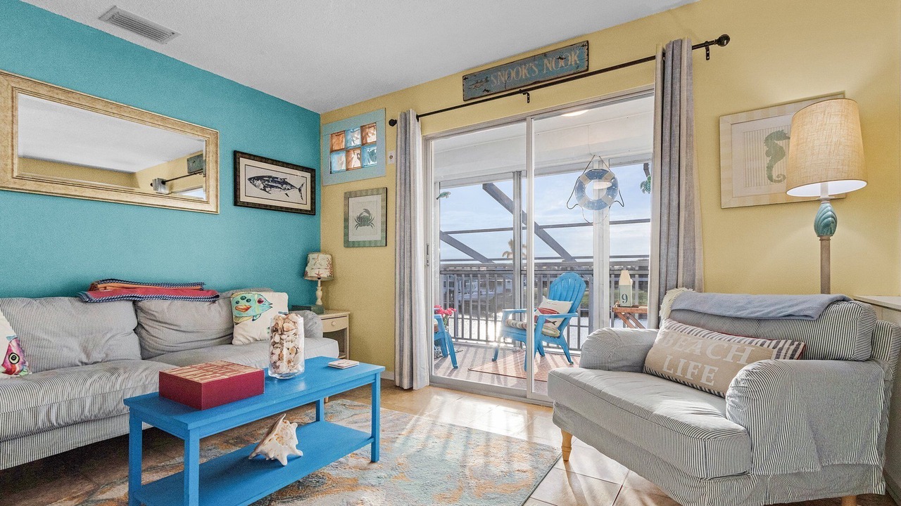Photo of Livingroom in Saint James City