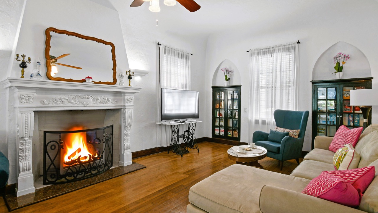 Photo of Livingroom in Lake Park