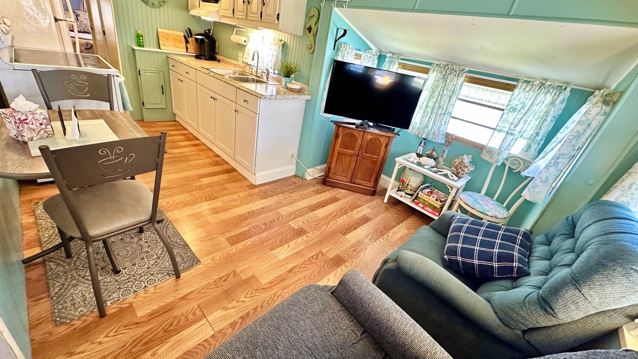 Photo of Livingroom in Nettles Island
