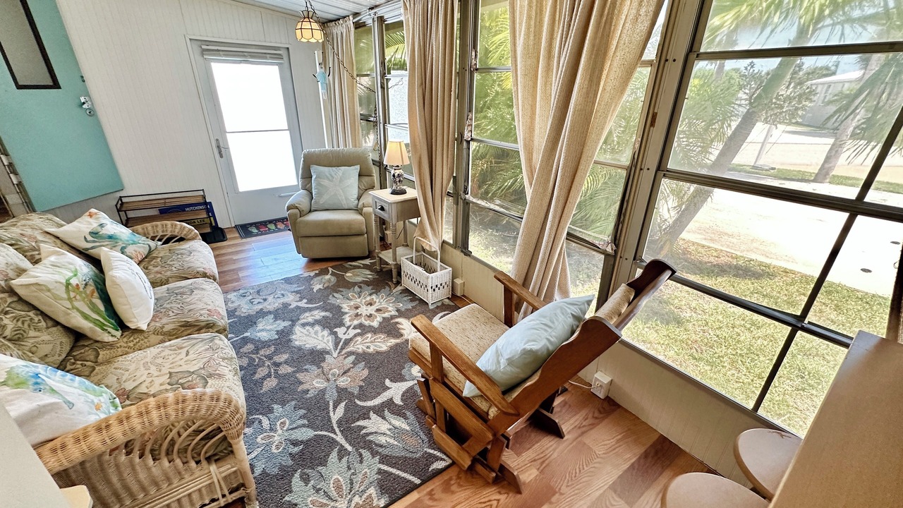 Photo of Livingroom in Nettles Island