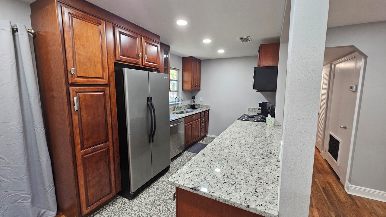 Photo of Kitchen in June Park