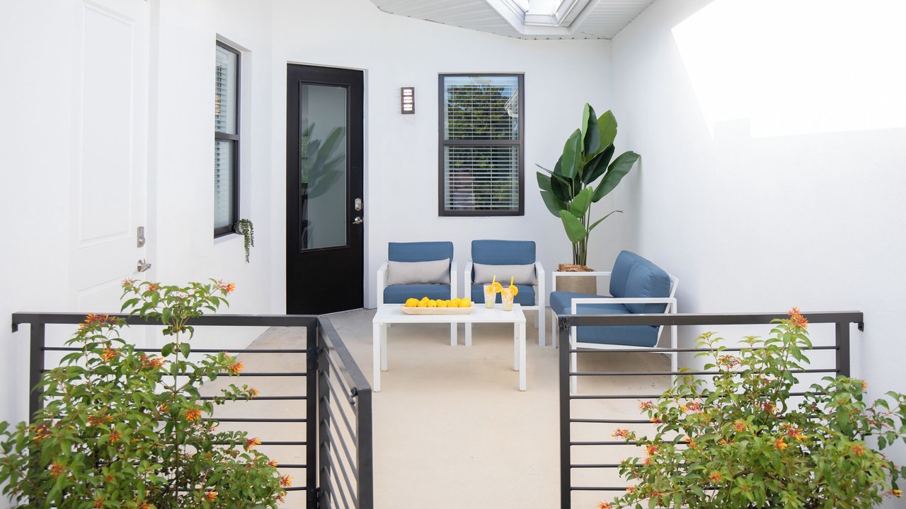 Photo of Patio Balcony in East Naples