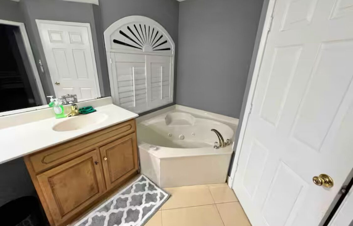 Photo of Bathroom in Port Saint Lucie