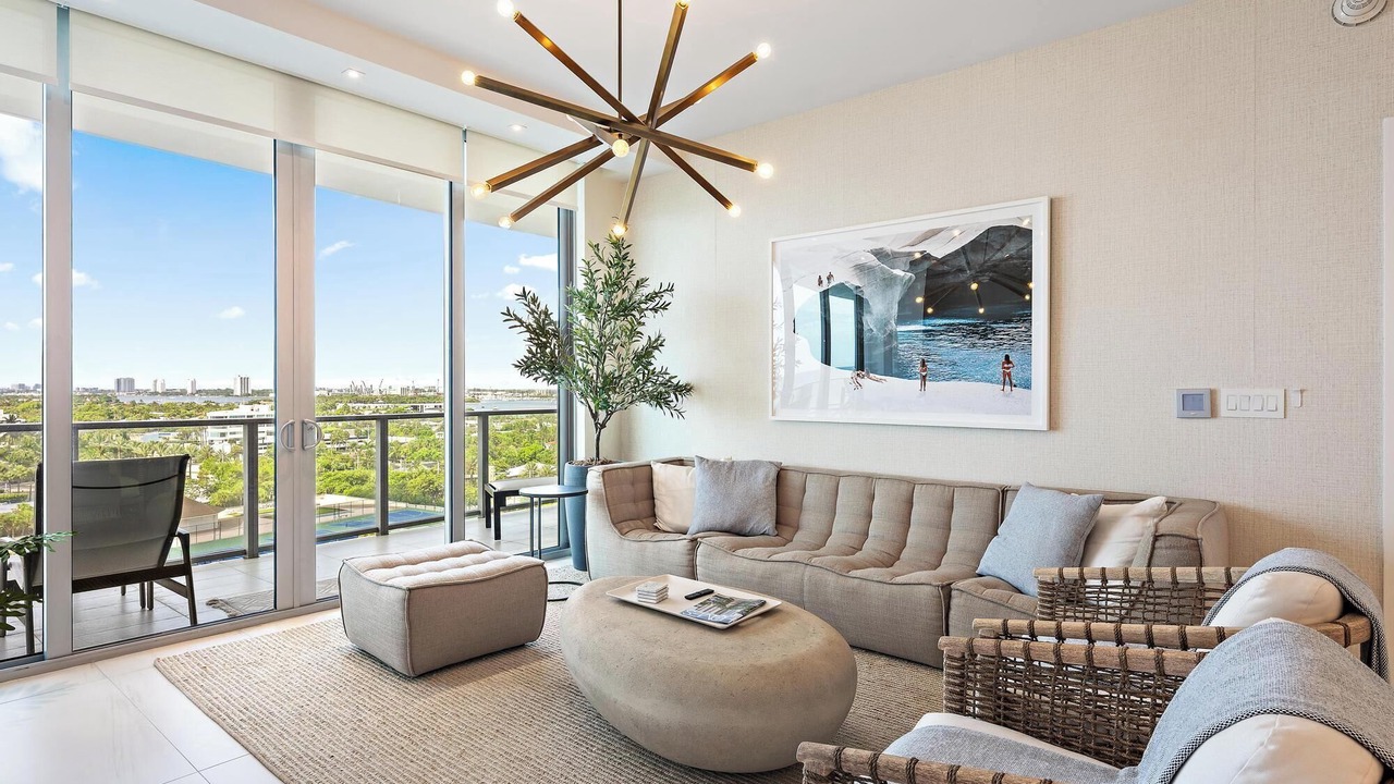 Photo of Livingroom in Singer Island