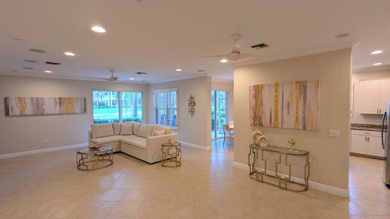 Photo of Livingroom in Naples