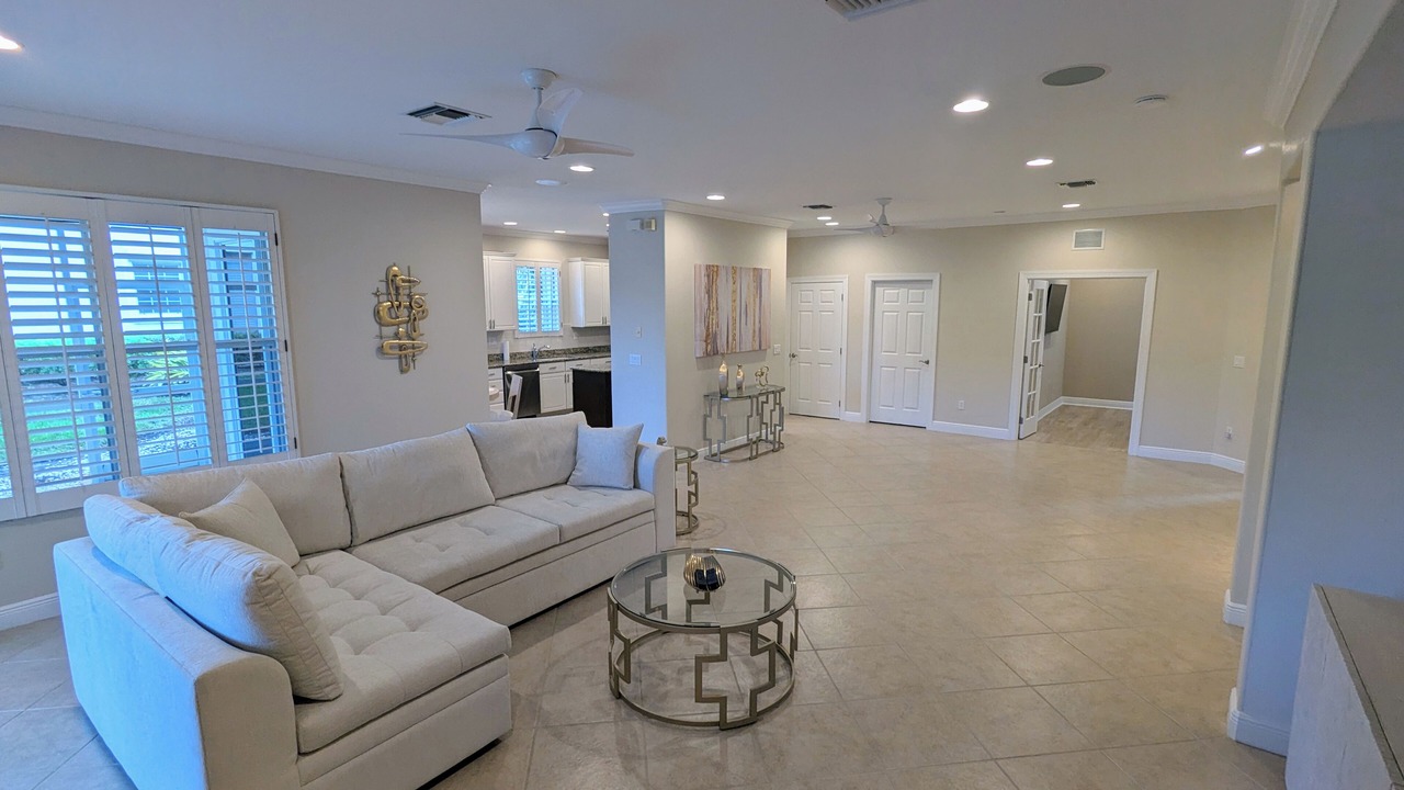 Photo of Livingroom in Naples