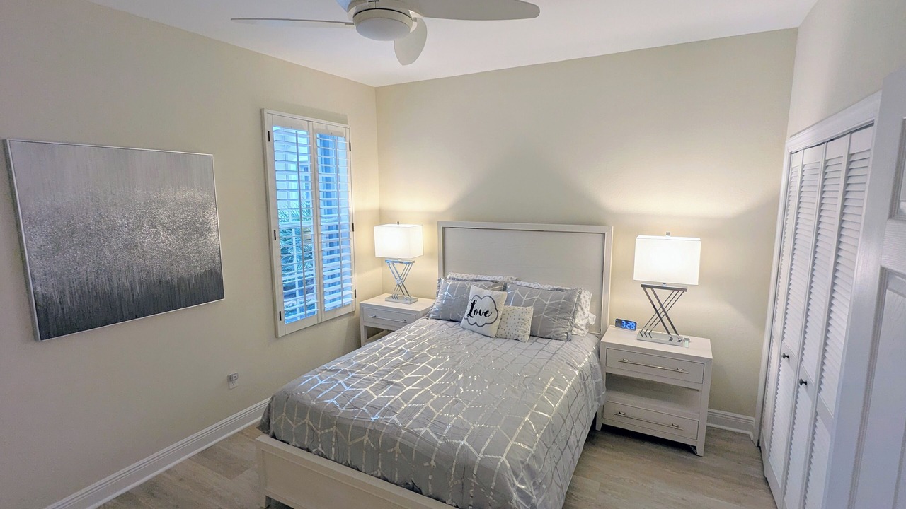 Photo of Bedroom in Naples