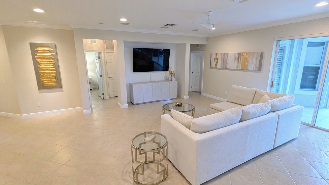 Photo of Livingroom in Naples