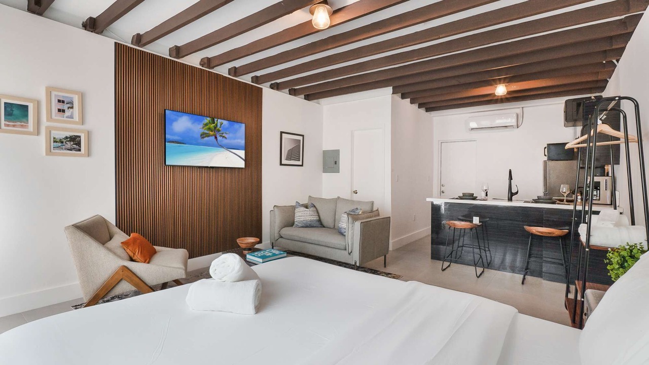 Photo of Bedroom in Northeast Miami