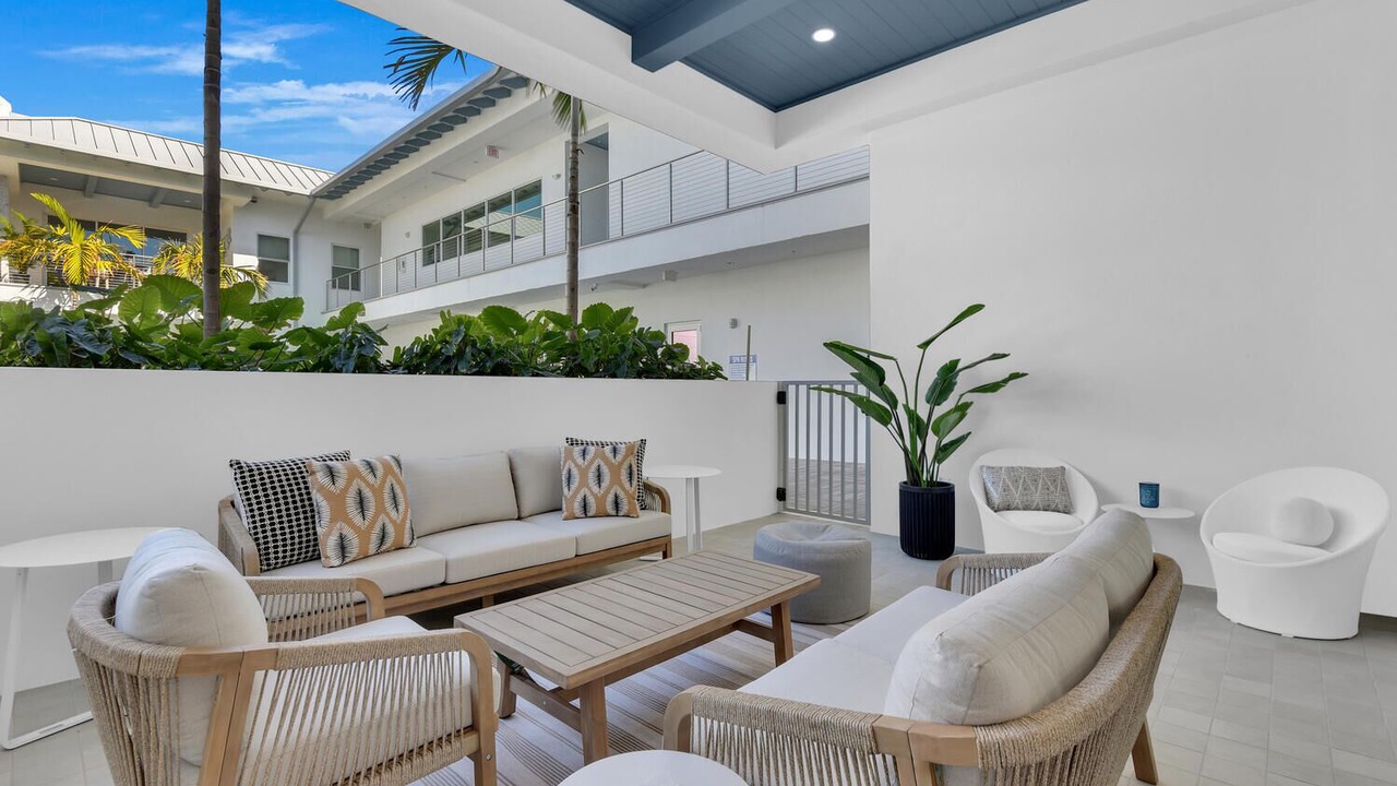 Photo of Patio Balcony in Old Naples