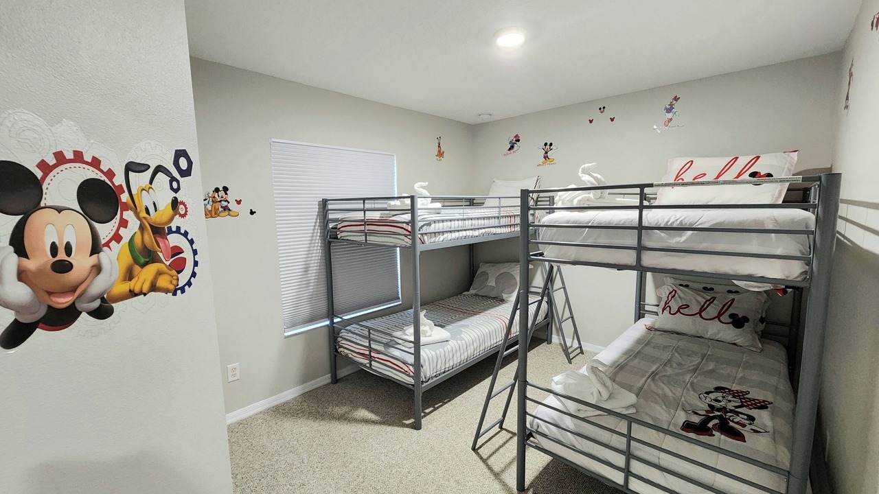 Photo of Bedroom in Crystal Cove