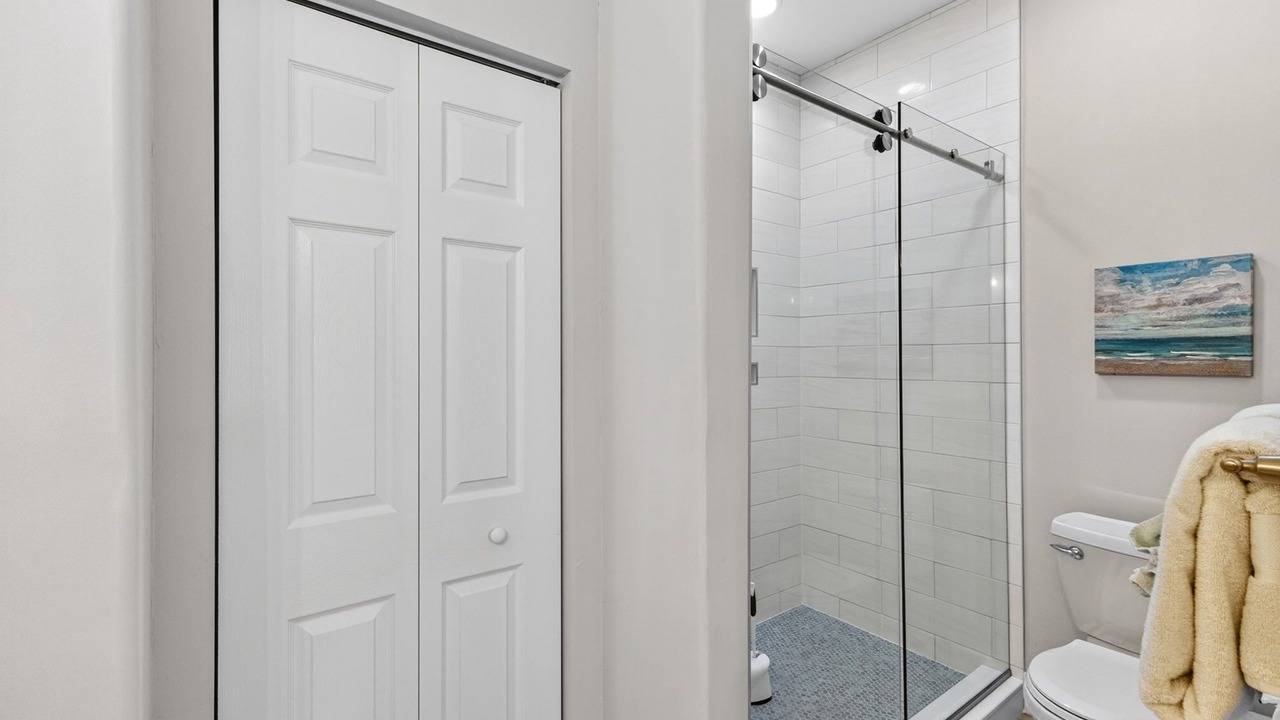 Photo of Bathroom in Tropical Cove