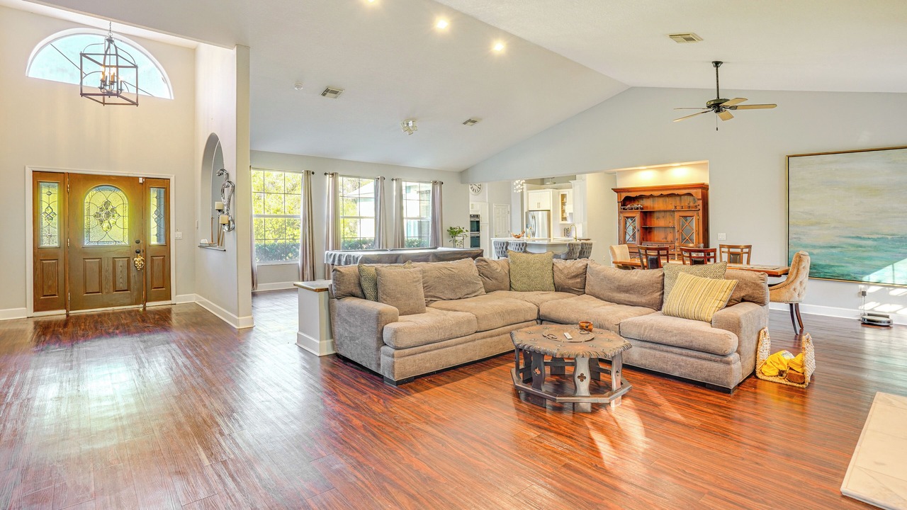 Photo of Livingroom in Indian River Estates