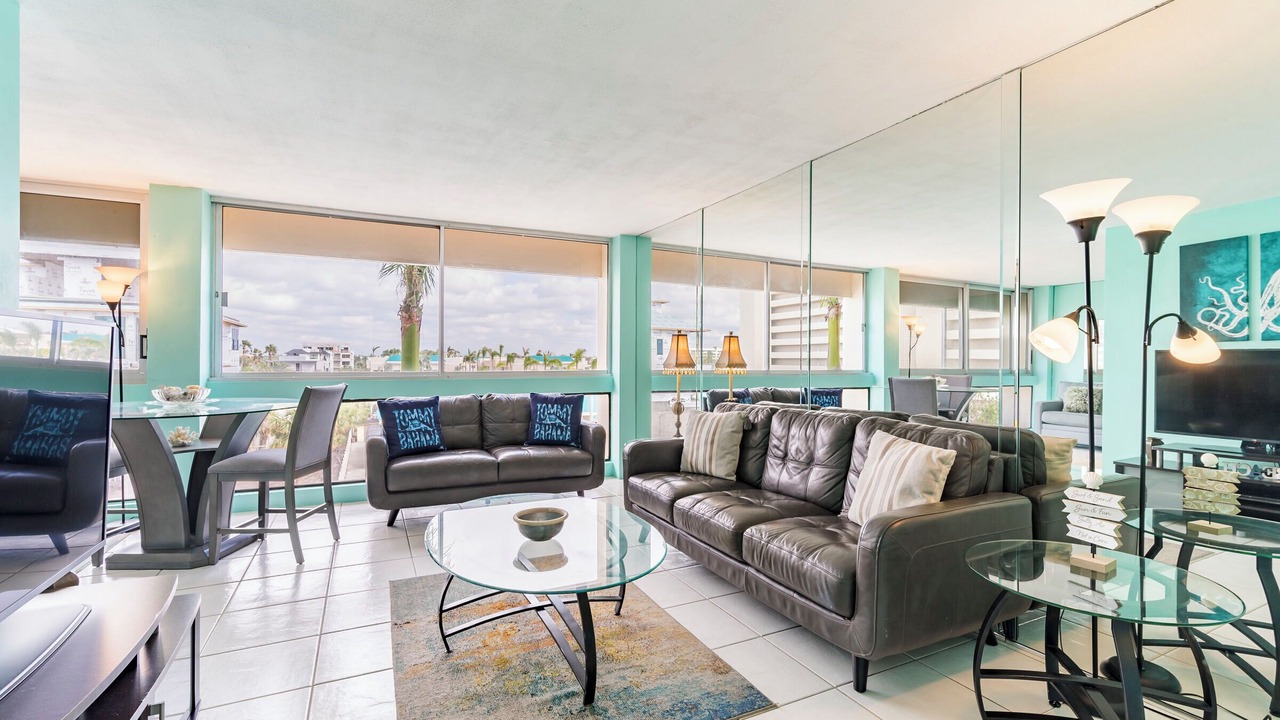 Photo of Livingroom in Aloha Kai