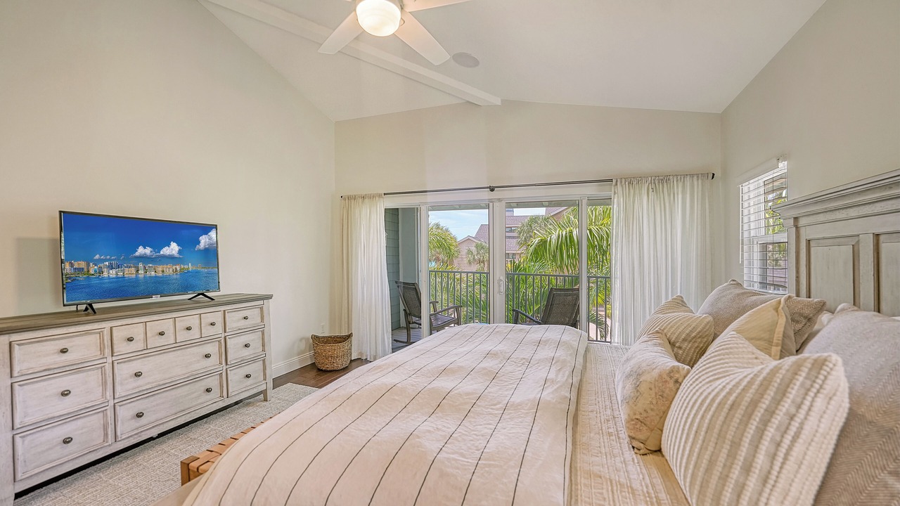 Photo of Bedroom in Siesta Key