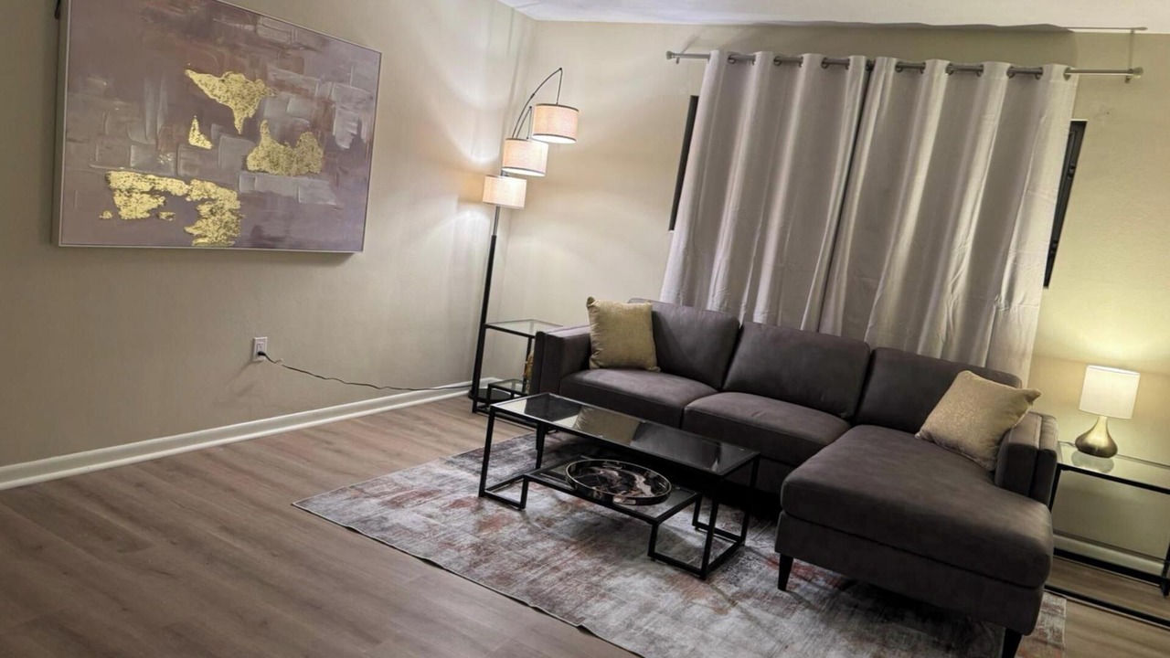 Photo of Livingroom in South Eola