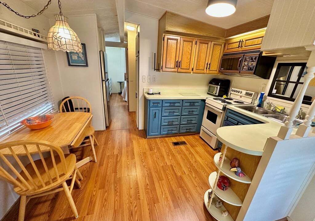 Photo of Kitchen in Nettles Island